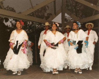 Raices de Mexico Performing at Little House Senior Center